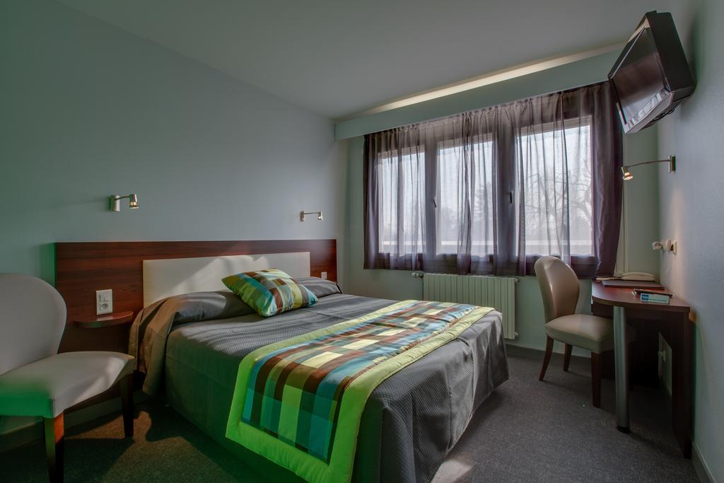 Le Pacifique Citotel Riom Extérieur photo