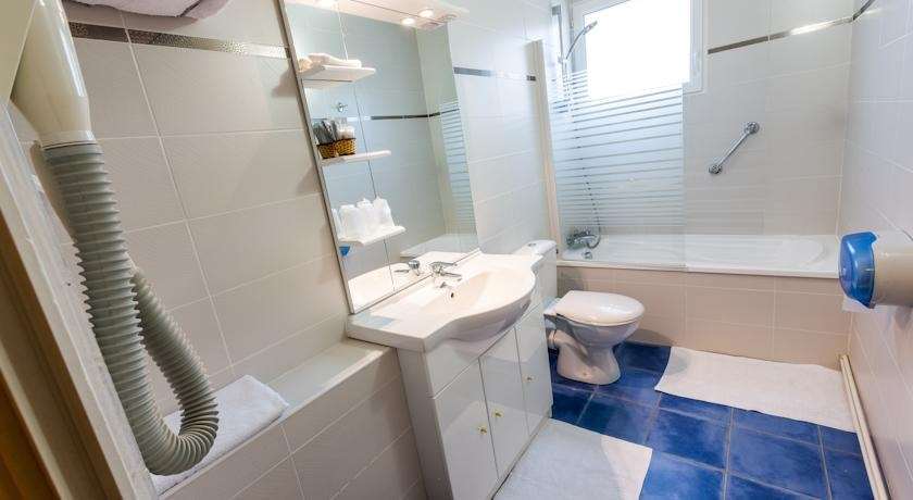 Le Pacifique Citotel Riom Chambre photo